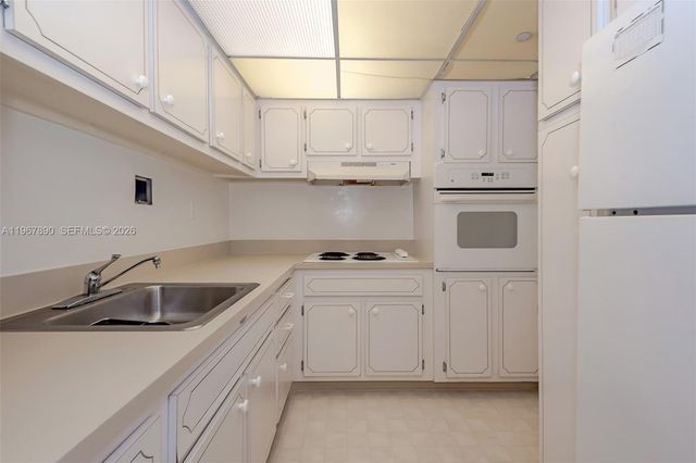 1200 West Ave 508, Miami Beach, FL 33139