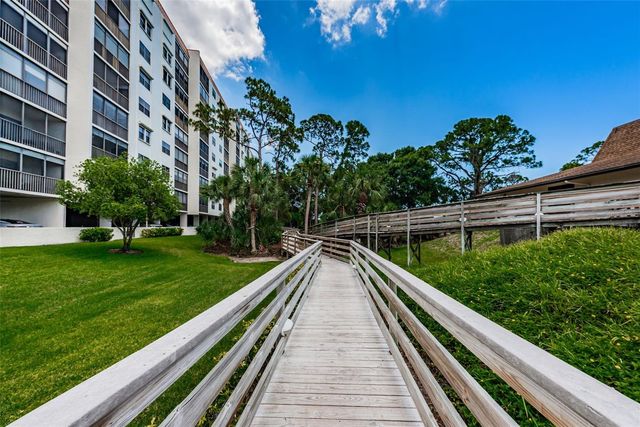 5400 PARK ST. NORTH 303, St Petersburg, FL 33709