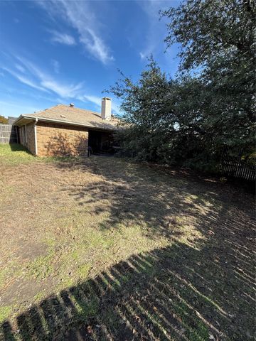 2008 Gardanne Lane, Carrollton, TX 75007