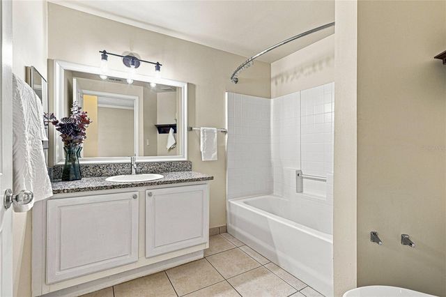 5459 BENTGRASS DRIVE 2-110, Sarasota, FL 34235