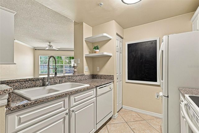 5459 BENTGRASS DRIVE 2-110, Sarasota, FL 34235
