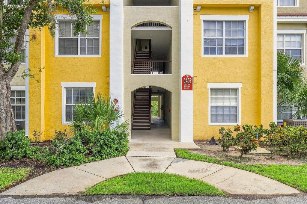 5459 BENTGRASS DRIVE 2-110, Sarasota, FL 34235