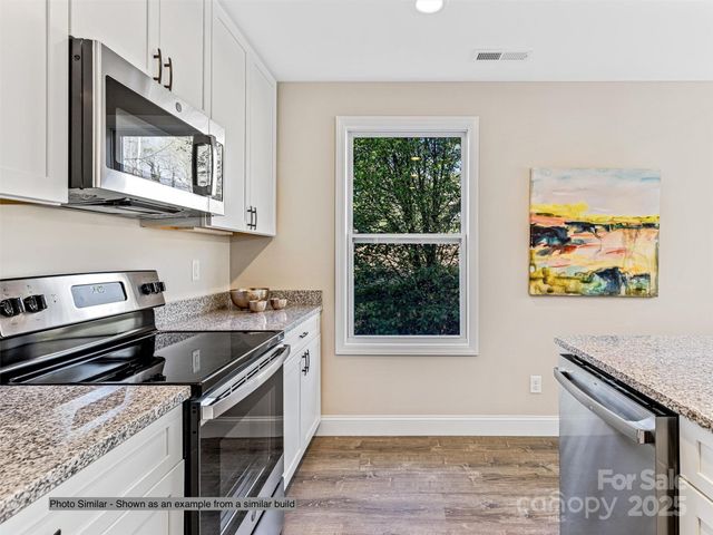 95 Eastabrook Avenue, Brevard, NC 28712