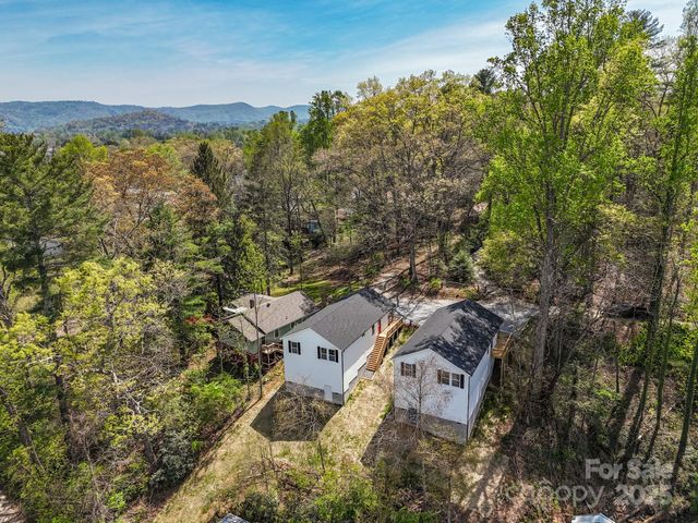 95 Eastabrook Avenue, Brevard, NC 28712