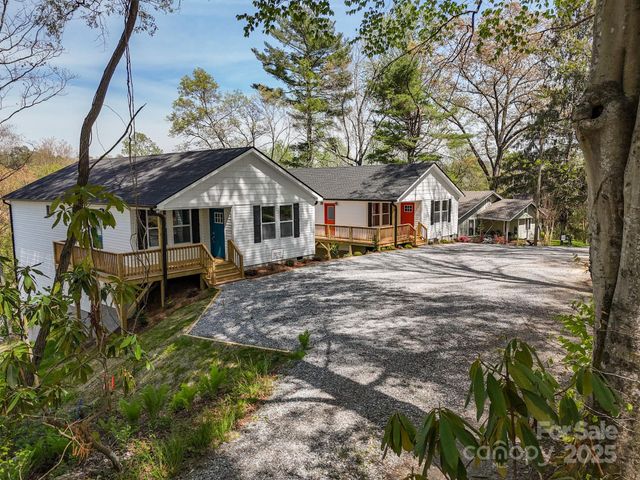 95 Eastabrook Avenue, Brevard, NC 28712