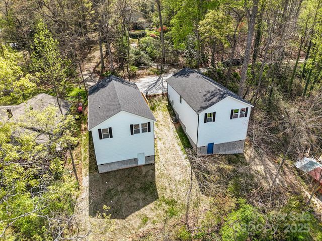 95 Eastabrook Avenue, Brevard, NC 28712