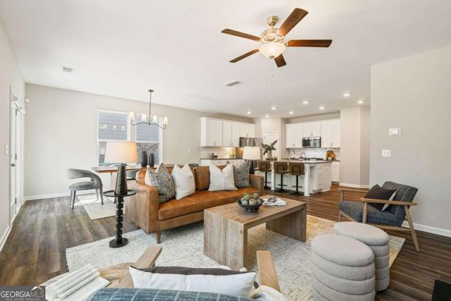 3395 Park Pointe Circle, Scottdale, GA 30079