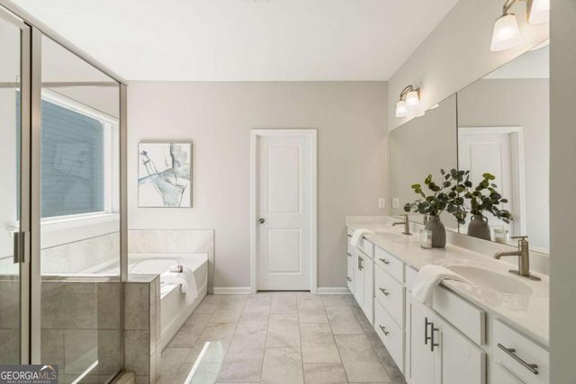 3395 Park Pointe Circle, Scottdale, GA 30079