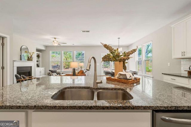 3395 Park Pointe Circle, Scottdale, GA 30079