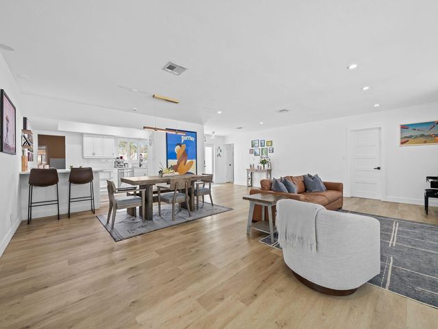 2011 NE 60th Street, Fort Lauderdale, FL 33308