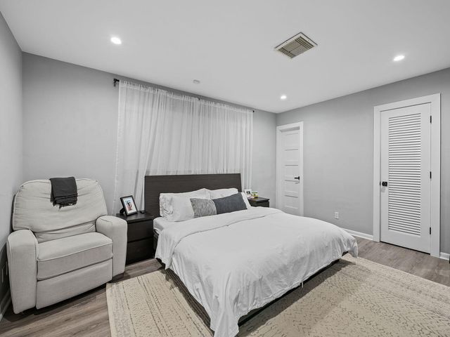 2011 NE 60th Street, Fort Lauderdale, FL 33308