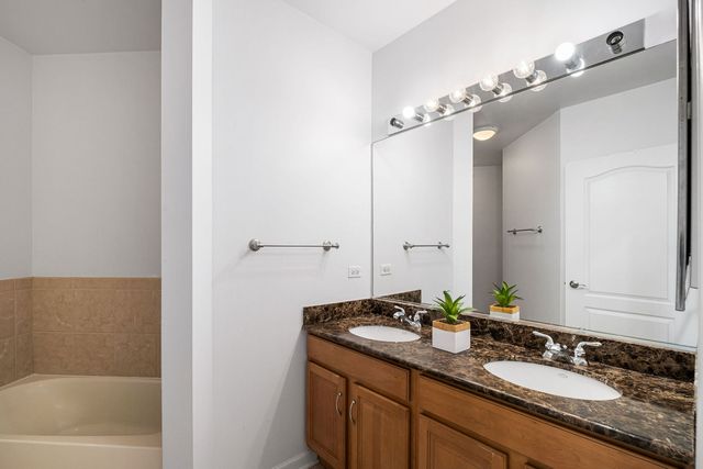 125 S Jefferson Street 3002, Chicago, IL 60661