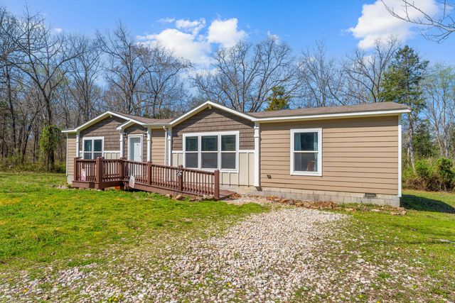 200 Lance Wood Drive, Kissee Mills, MO 65680