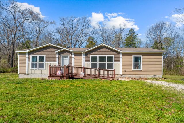 200 Lance Wood Drive, Kissee Mills, MO 65680