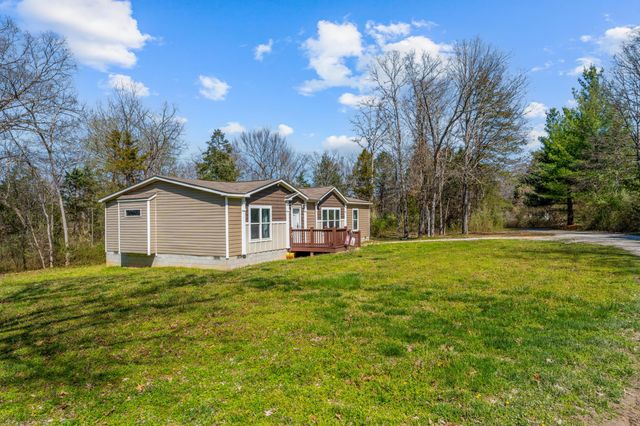 200 Lance Wood Drive, Kissee Mills, MO 65680