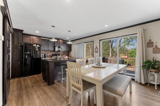 200 Lance Wood Drive, Kissee Mills, MO 65680