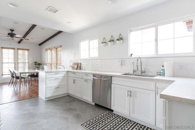 4851 Narragansett Ave, San Diego, CA 92107