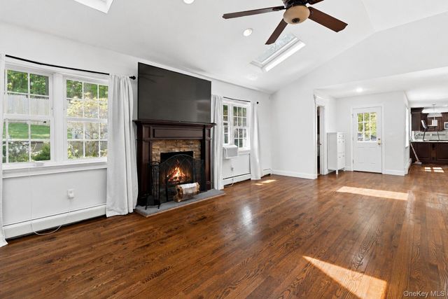 2 Watergate Drive, Amawalk, NY 10501