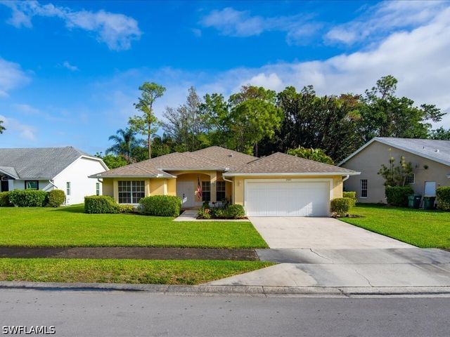 2305 Piccadilly Circus, Naples, FL 34112