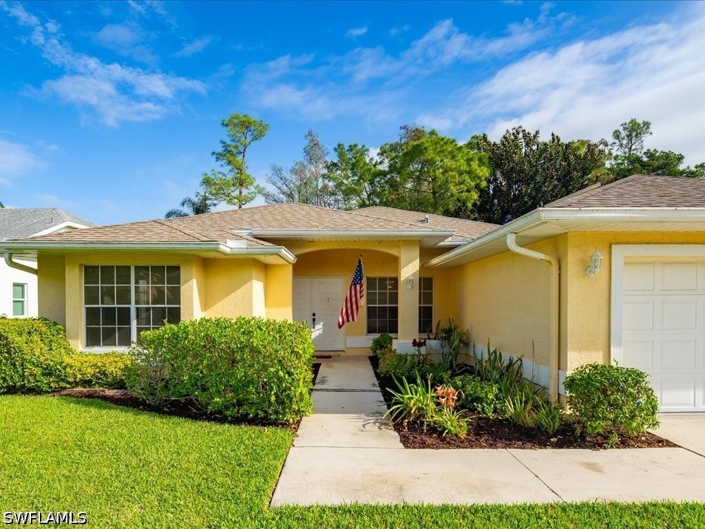 2305 Piccadilly Circus, Naples, FL 34112