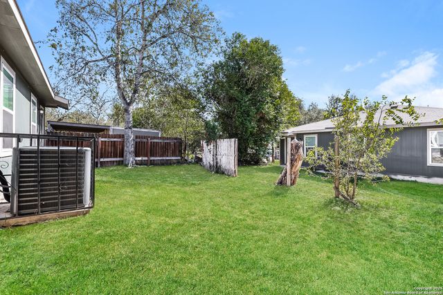 227 Lopez, Seguin, TX 78155