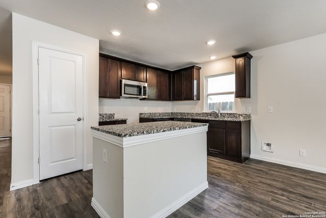 227 Lopez, Seguin, TX 78155