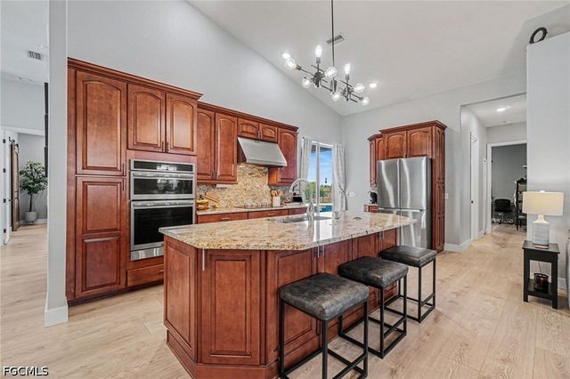 1833 NW 7th AVE, Cape Coral, FL 33993