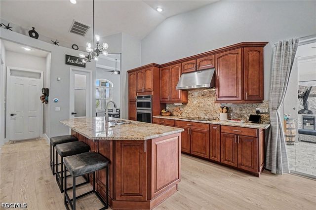 1833 NW 7th AVE, Cape Coral, FL 33993