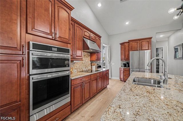 1833 NW 7th AVE, Cape Coral, FL 33993