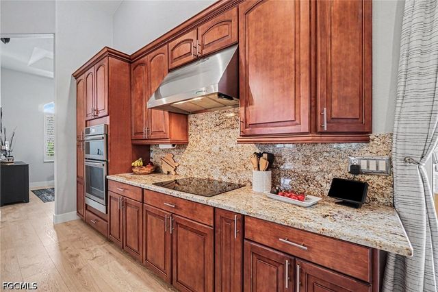 1833 NW 7th AVE, Cape Coral, FL 33993