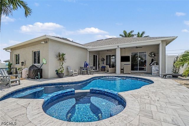 1833 NW 7th AVE, Cape Coral, FL 33993