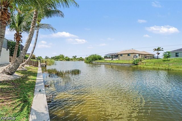 1833 NW 7th AVE, Cape Coral, FL 33993