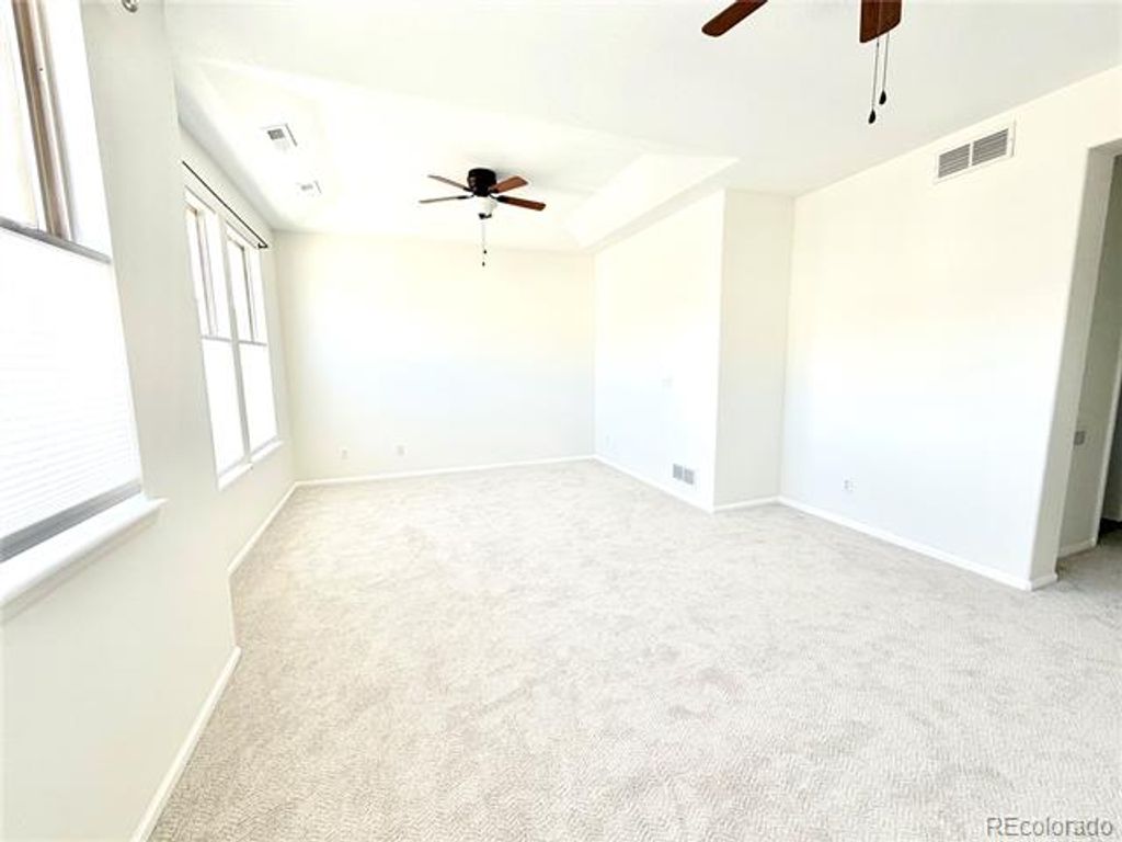 Image 13 of property listing at 8966 E Nichols Place, Centennial, CO 80112