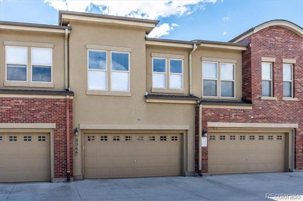 Image 24 of property listing at 8966 E Nichols Place, Centennial, CO 80112