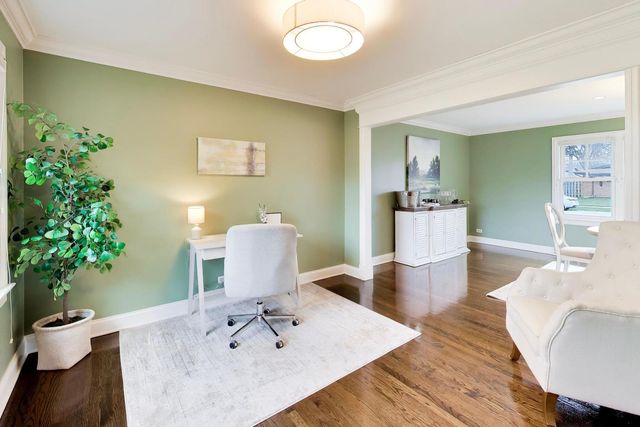 1317 W Grove Street, Arlington Heights, IL 60005