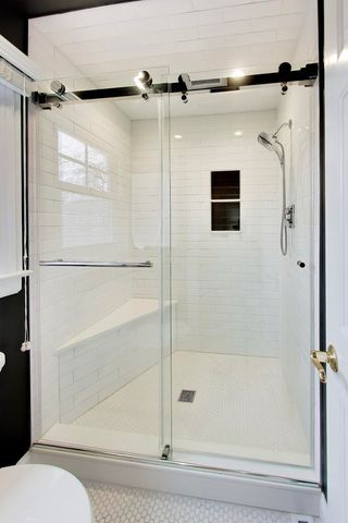 1317 W Grove Street, Arlington Heights, IL 60005