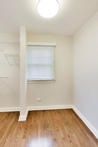 1317 W Grove Street, Arlington Heights, IL 60005