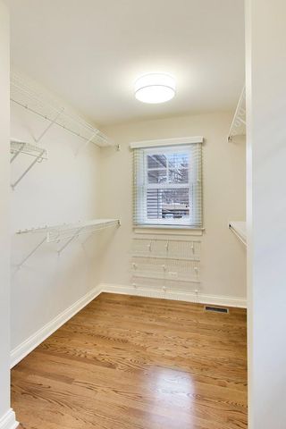 1317 W Grove Street, Arlington Heights, IL 60005