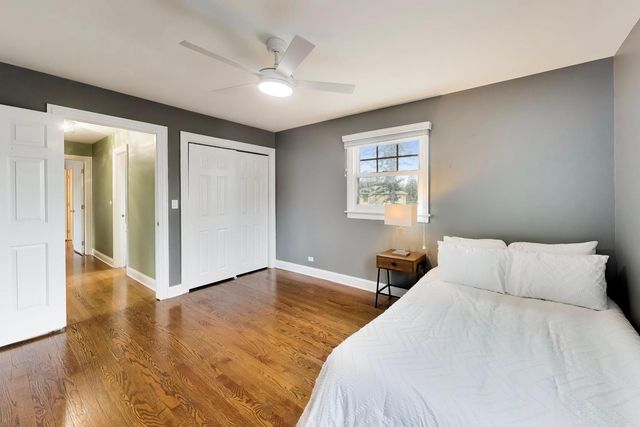 1317 W Grove Street, Arlington Heights, IL 60005