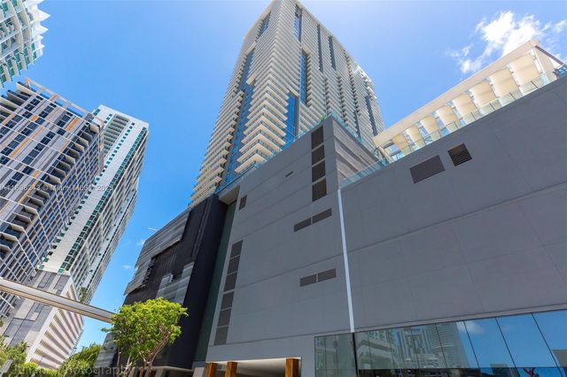 68 SE 6th St 3906, Miami, FL 33131