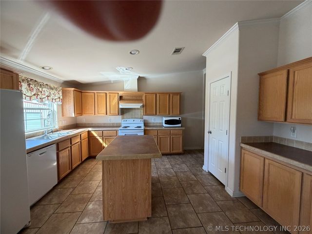 107356 S 4138, Checotah, OK 74426