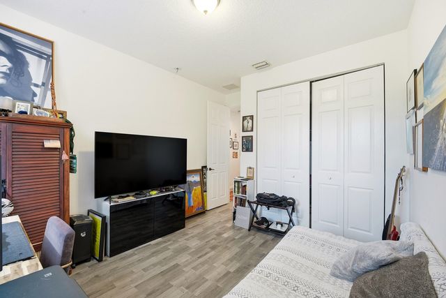 3564 SW 92nd Avenue, Pembroke Pines, FL 33025