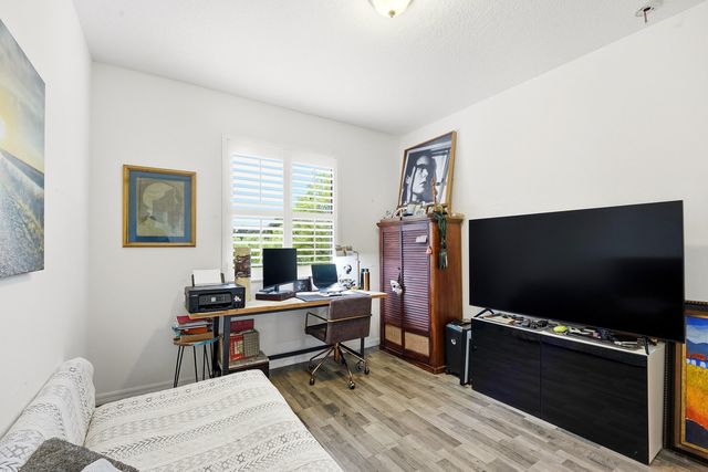3564 SW 92nd Avenue, Pembroke Pines, FL 33025