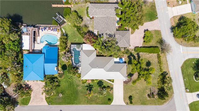727 Shore Drive, Vero Beach, FL 32963