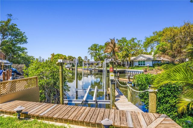 727 Shore Drive, Vero Beach, FL 32963