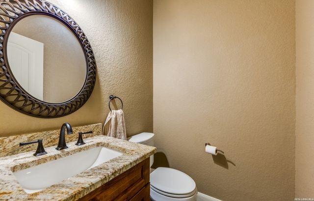 137 EDEN XING, Adkins, TX 78101