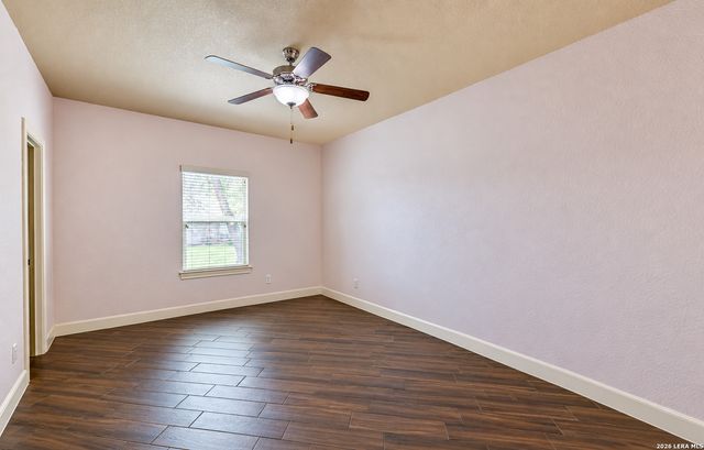 137 EDEN XING, Adkins, TX 78101