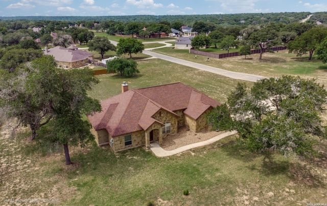 137 EDEN XING, Adkins, TX 78101