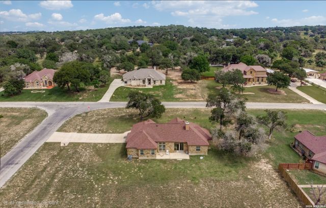137 EDEN XING, Adkins, TX 78101