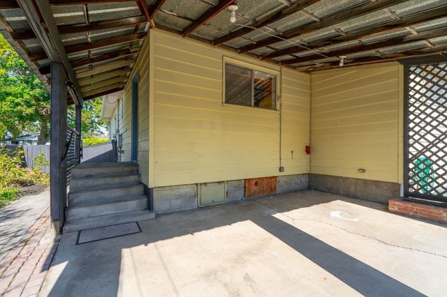 2617 W Cleveland Ave, Spokane, WA 99205